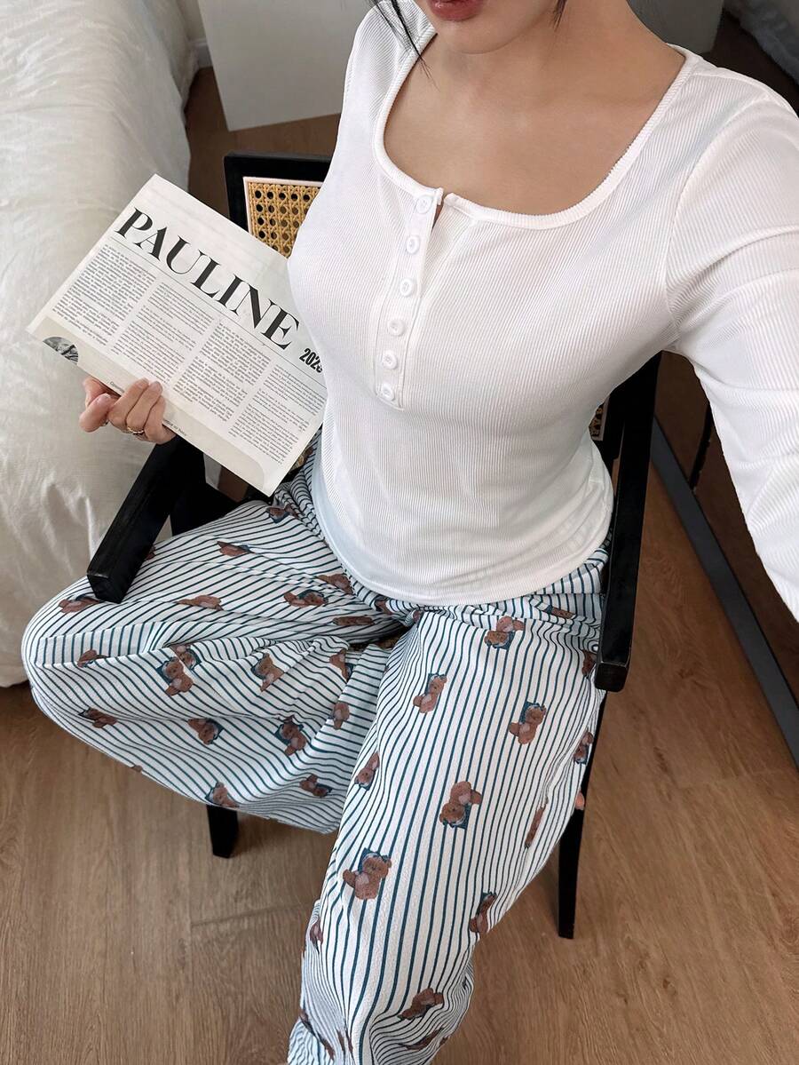 SHEIN Dream Adore طقم بيجامة بياقة مربعة وأزرار وبنطال واسع بطبعة دب