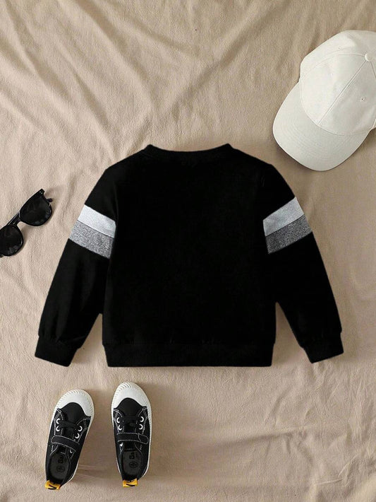 SHEIN Genkimix Kids بلوزة رياضية أولادي بطباعة ديناصور