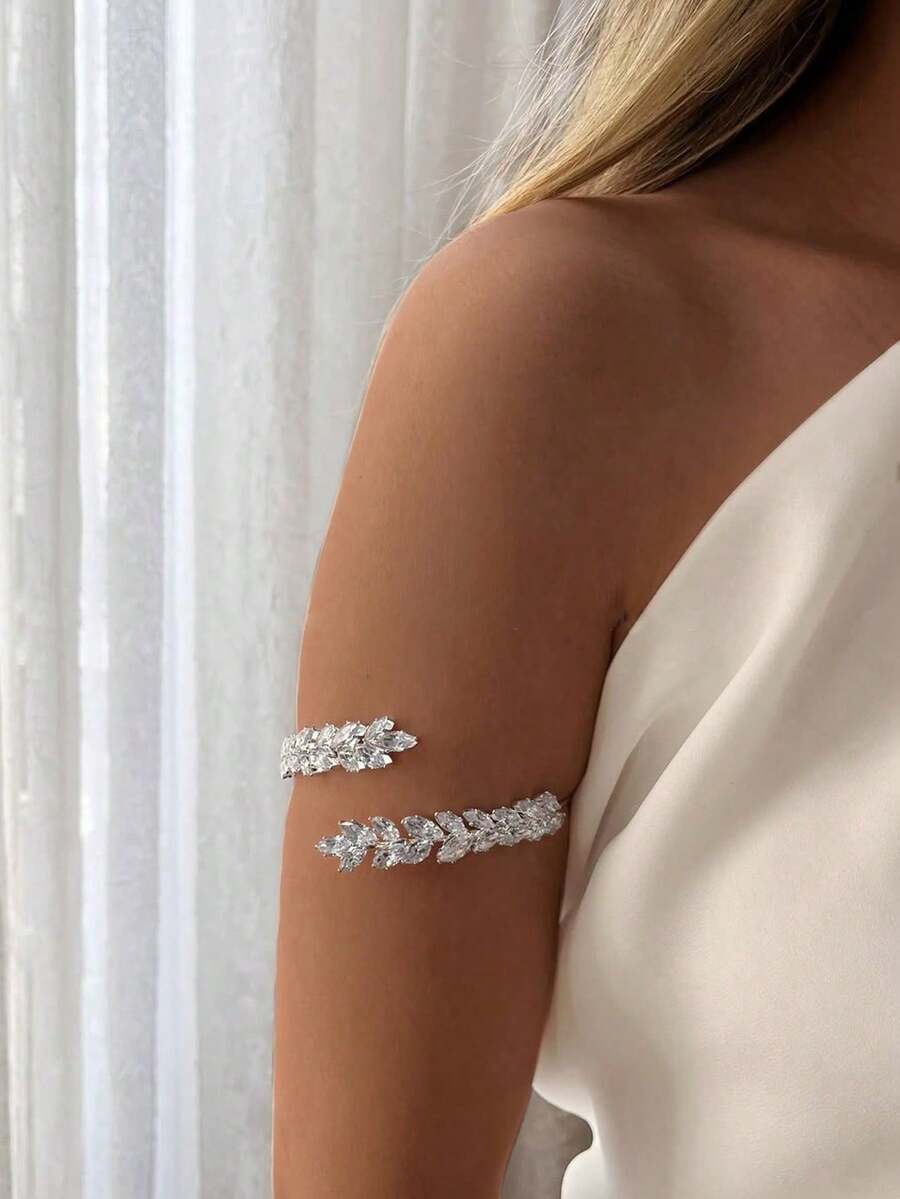 SHEIN أسورة ذراع فضية على شكل ورقة