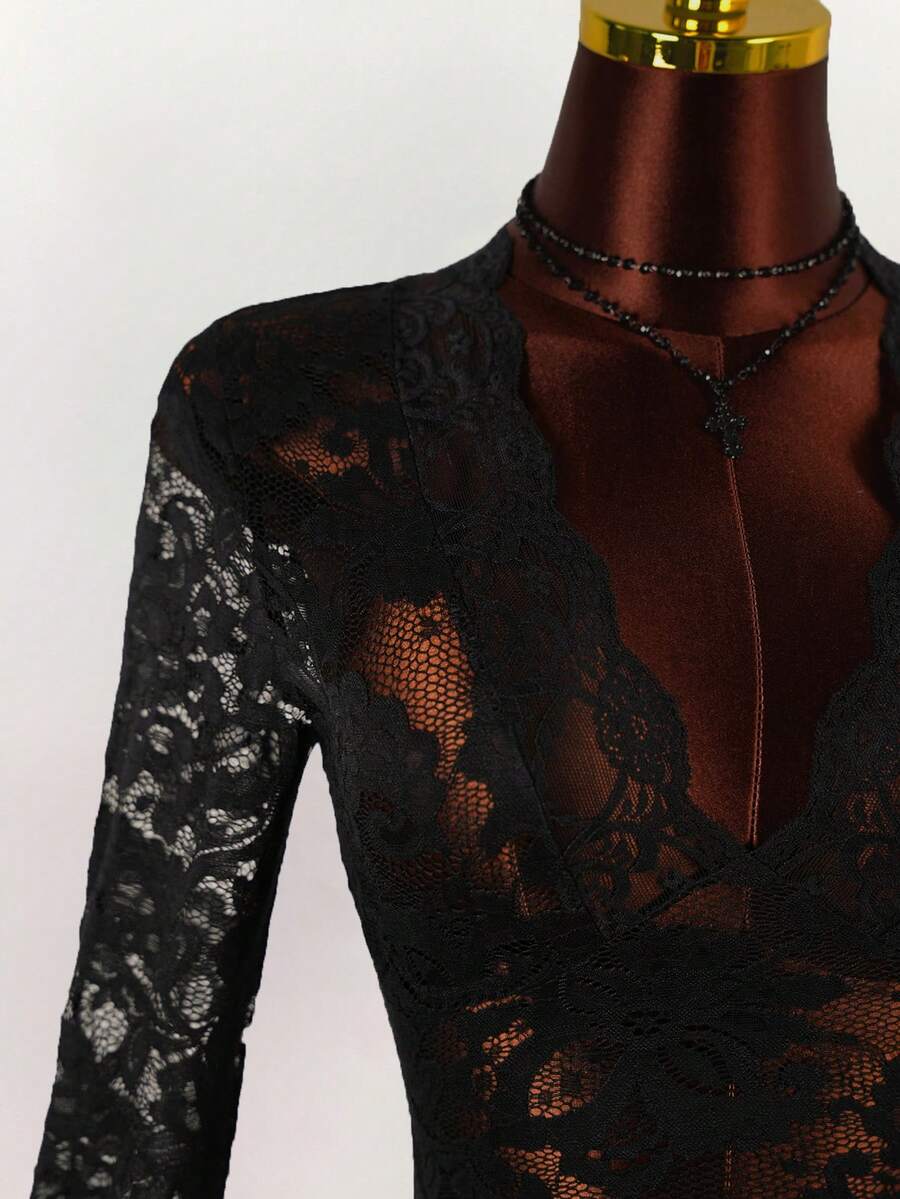 SHEIN فستان أسود قصير شفاف منخفض القصة بطراز هيبي