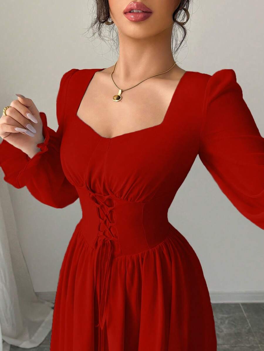 SHEIN Modelyn فستان أحمر برقبة بشكل قلب بأكمام طويلة وخصر مربوط