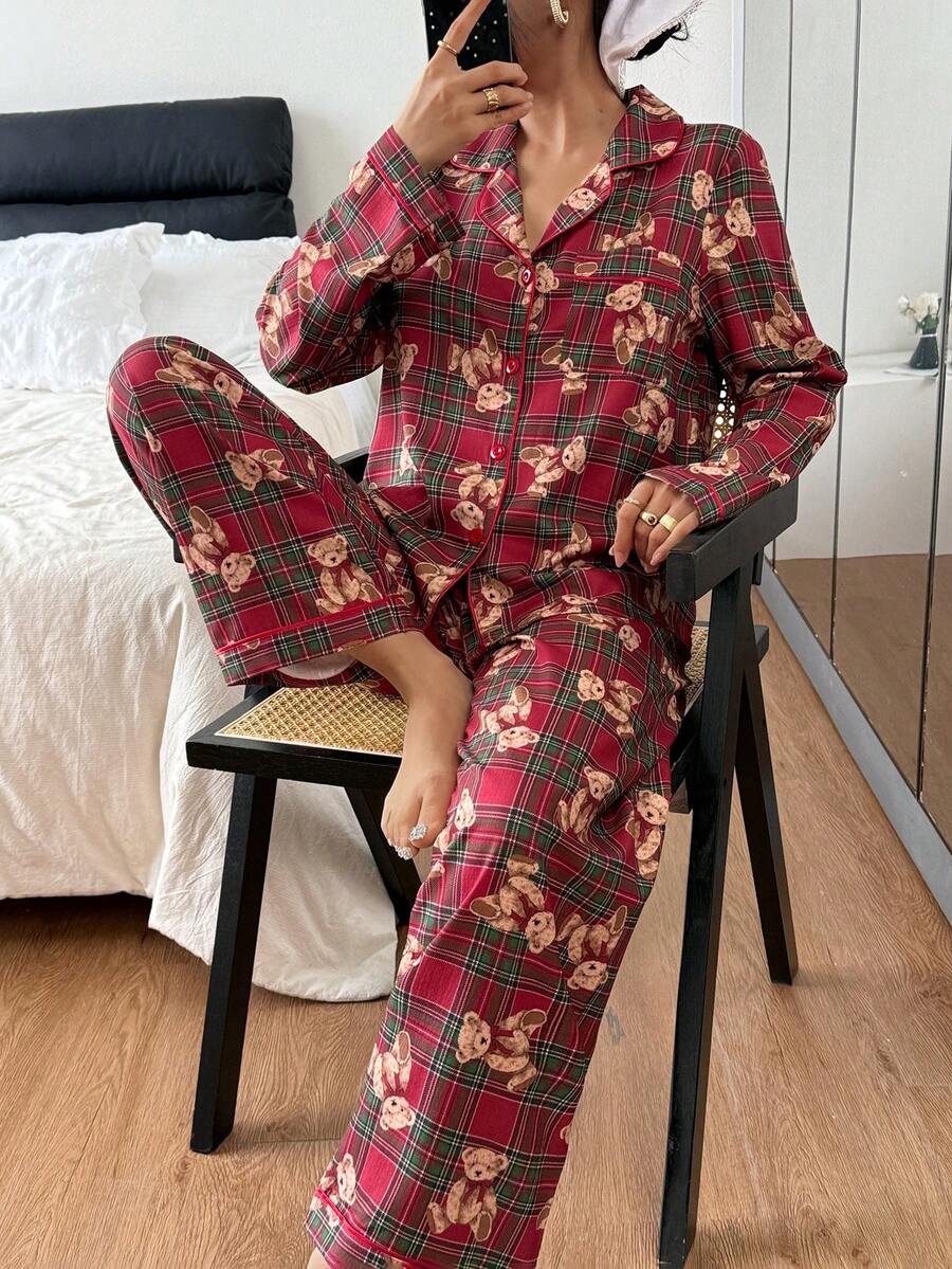 SHEIN بيجامة نوم نسائية شتوية مطبوعة بنمط الشيكارة والدببة