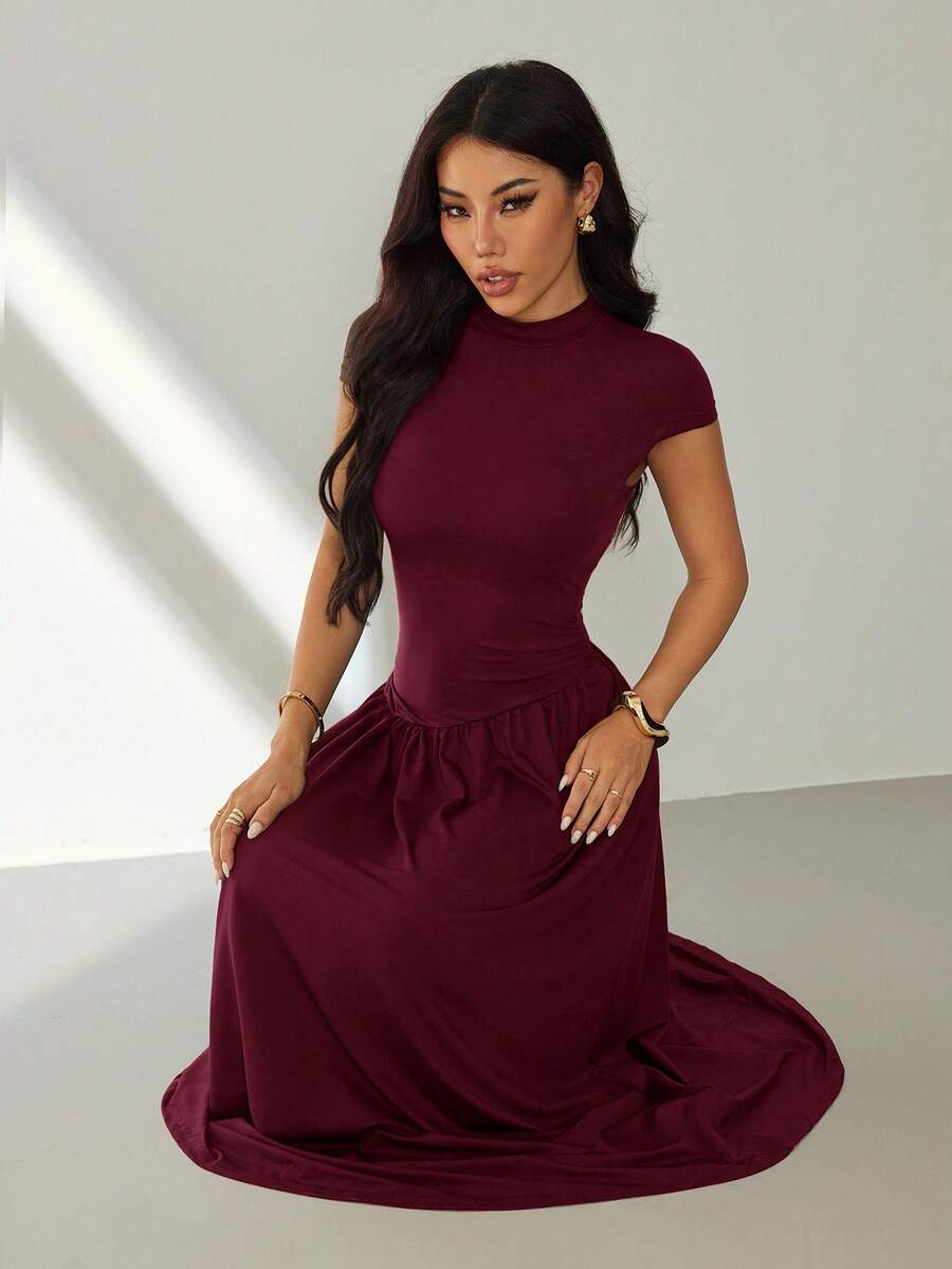 SHEIN PETITE فستان بياقة عالية وأكمام طويلة بلون أحمر بنفسجي