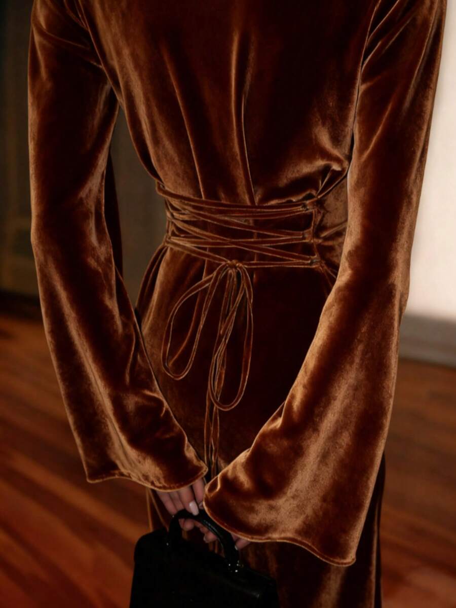 SHEIN فستان بني طويل الأكمام مخمل