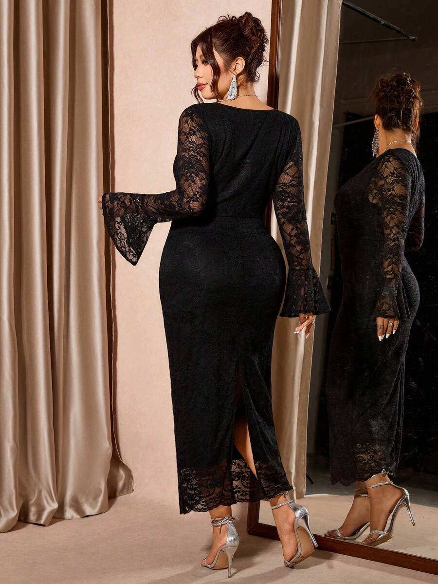 SHEIN Cravure فستان أسود للمقاسات الكبيرة بياقة مربعة وأكمام طويلة دانتيل