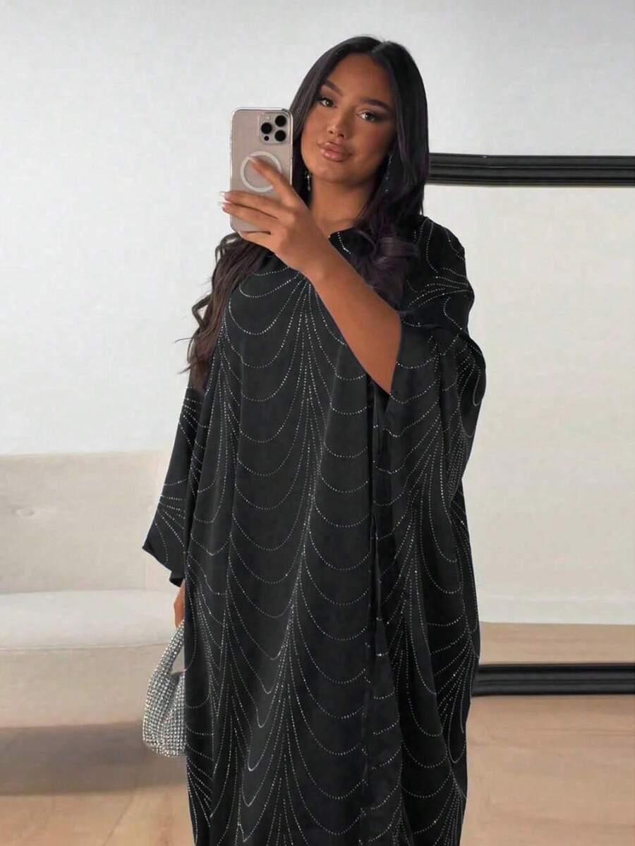 SHEIN عباية كارديجان فضفاضة مزينة بالراين