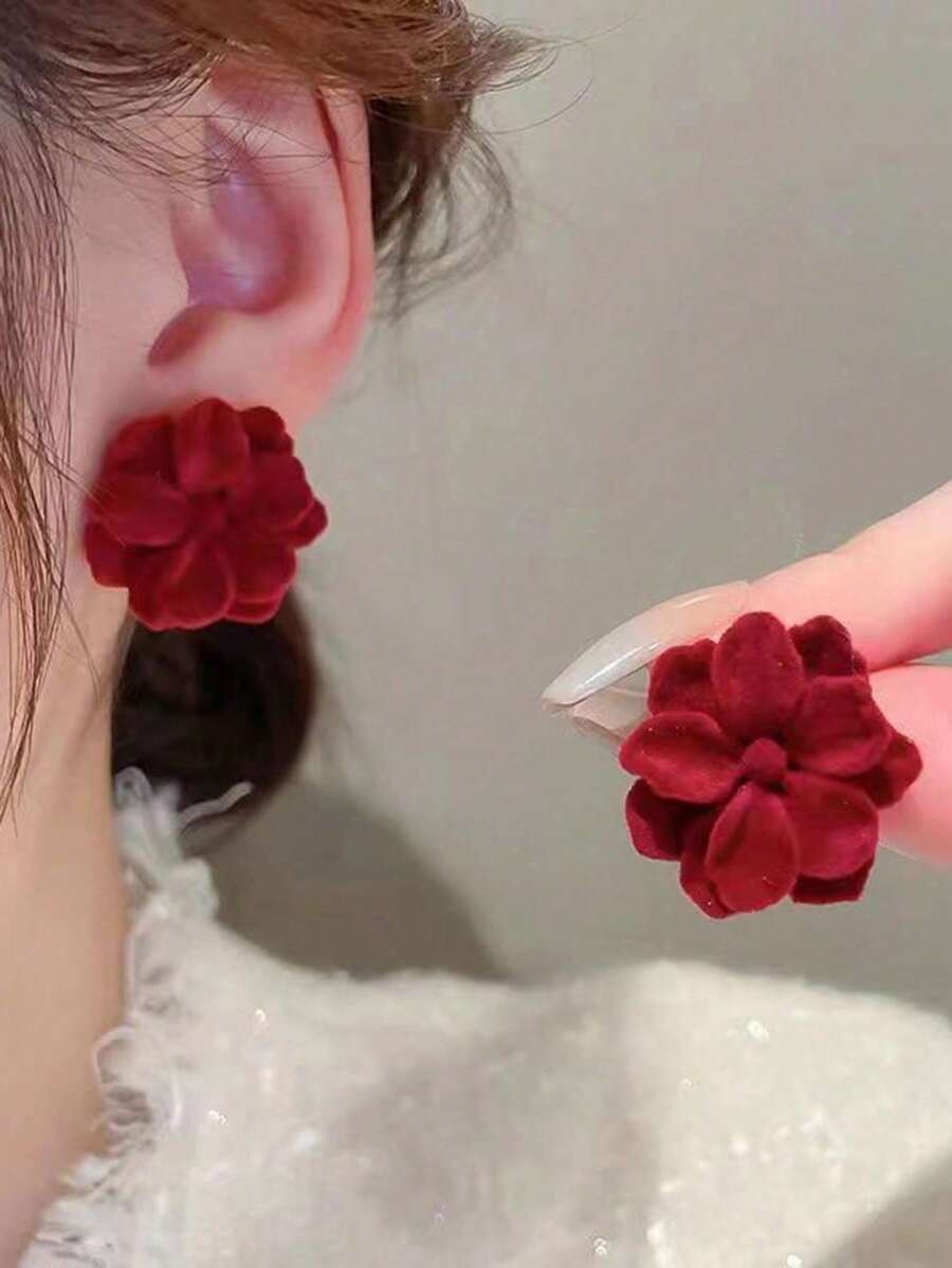 SHEIN طقم 5 أقراط خفيفة مزينة خرز وراين شكل قلب وثلج