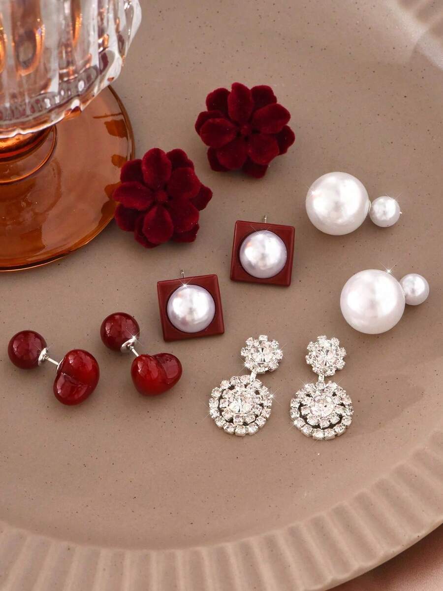 SHEIN طقم 5 أقراط خفيفة مزينة خرز وراين شكل قلب وثلج