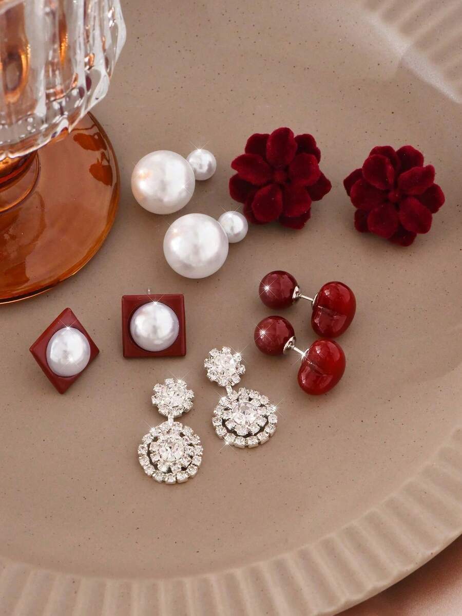 SHEIN طقم 5 أقراط خفيفة مزينة خرز وراين شكل قلب وثلج