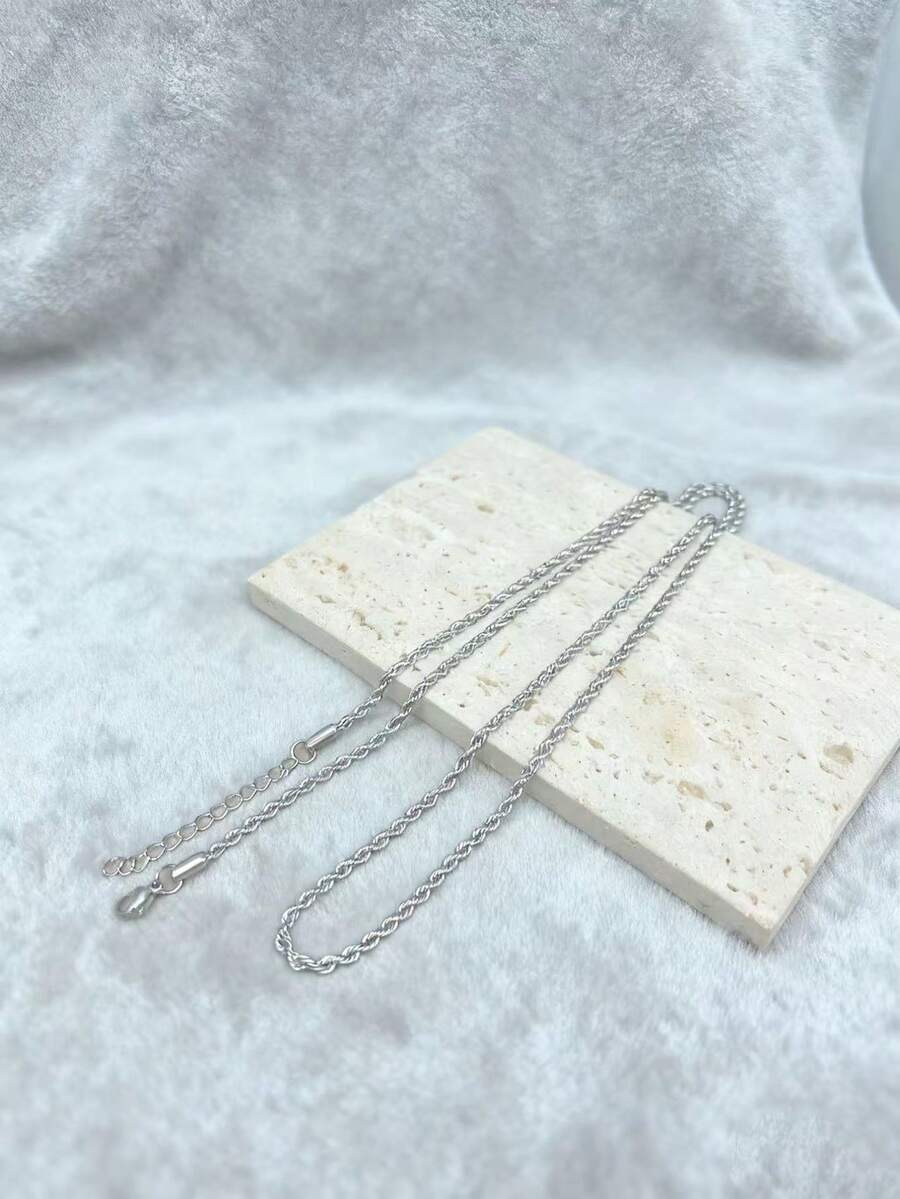 SHEIN قلادة سلسلة ستانلس ستيل بسيطة مقاومة للبهتان