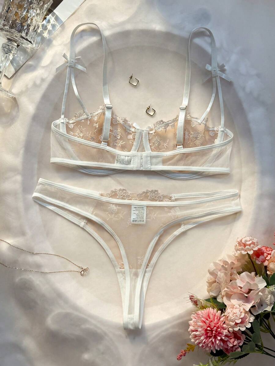 SHEIN Crystal Vow طقم لانجري رومانسي وجذاب قطعتين