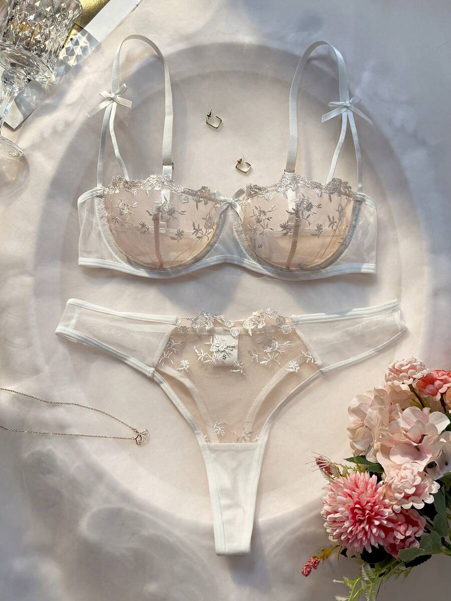 SHEIN Crystal Vow طقم لانجري رومانسي وجذاب قطعتين