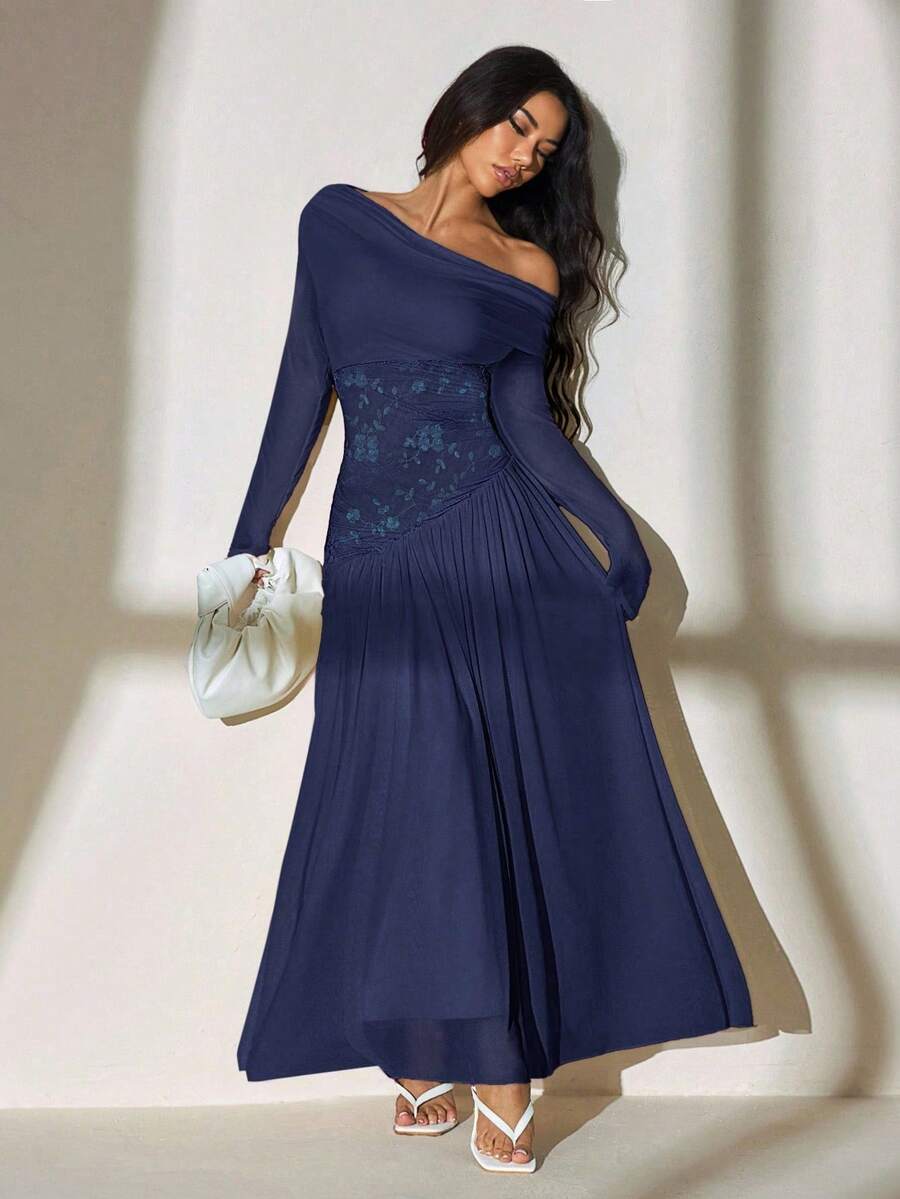 SHEIN PETITE فستان ازرق طويل بأكمام طويلة وذيل غير متماثل