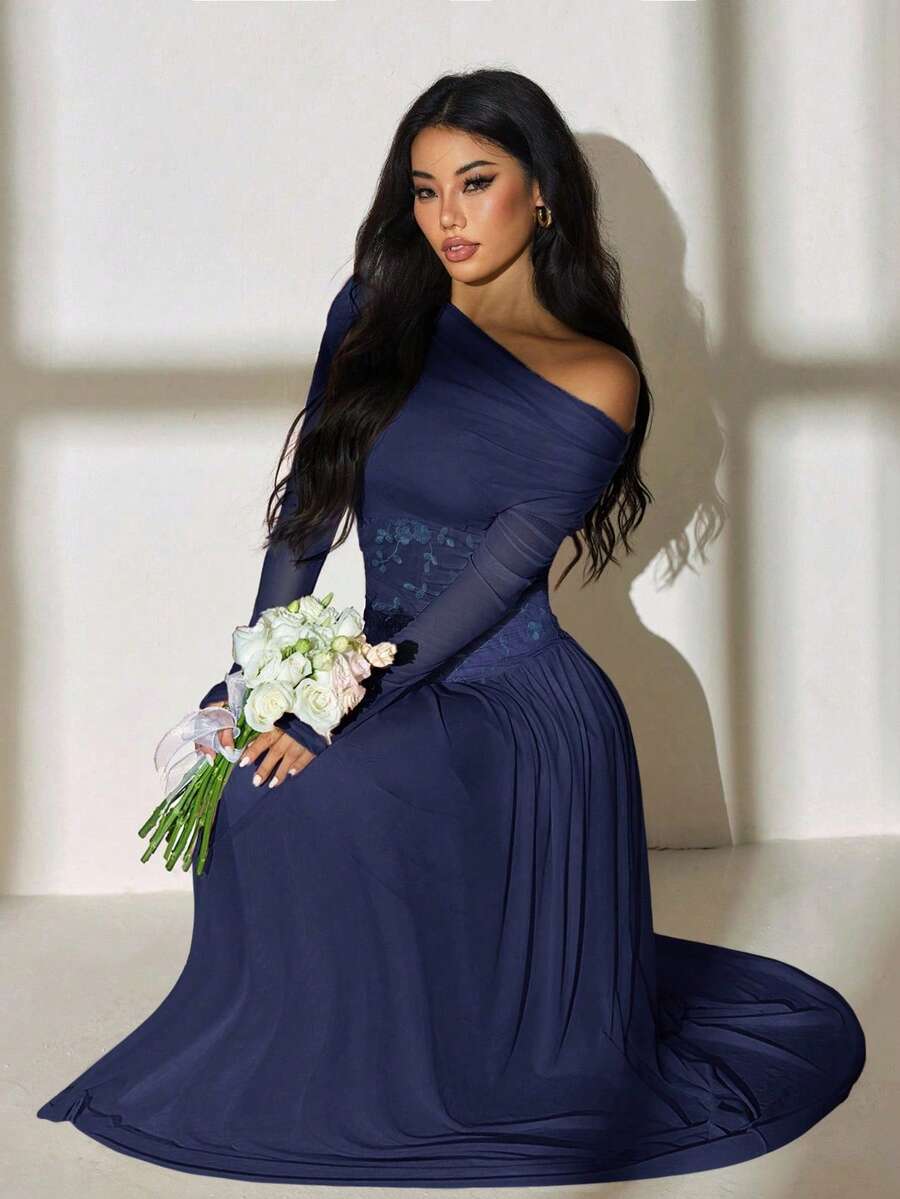 SHEIN PETITE فستان ازرق طويل بأكمام طويلة وذيل غير متماثل