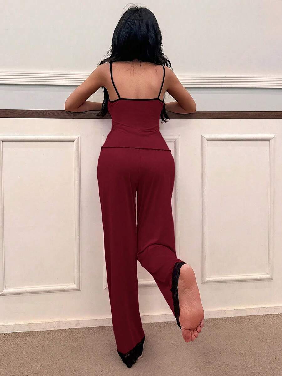SHEIN Snug Zone طقم ملابس نوم قميص كامي دانتيل وبنطلون