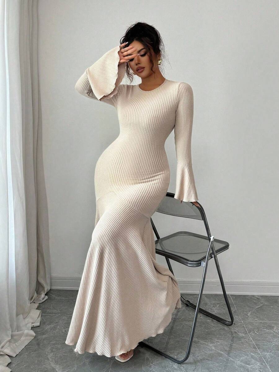 SHEIN Elenzga فستان طويل بأكمام واسعة للمقاسات الكبيرة