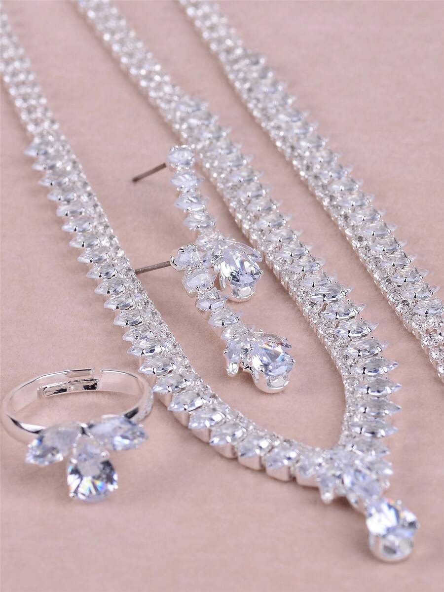 SHEIN CORUIXI طقم مجوهرات كامل 4 قطع فضة وزركونيا مع قلادة قطرة ماء
