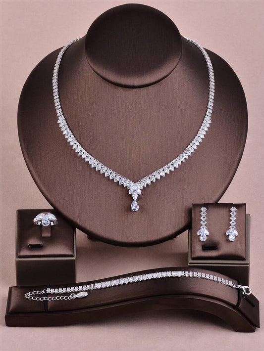 SHEIN CORUIXI طقم مجوهرات كامل 4 قطع فضة وزركونيا مع قلادة قطرة ماء
