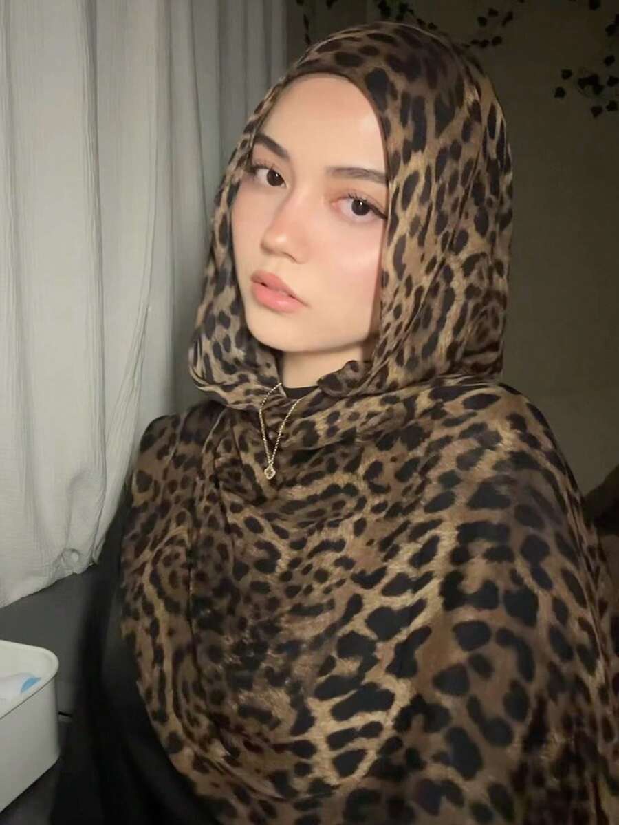 SHEIN حجاب نسائي بوهيمي بطبعة نمر بتصميم فينتاج بلون قهوة بني