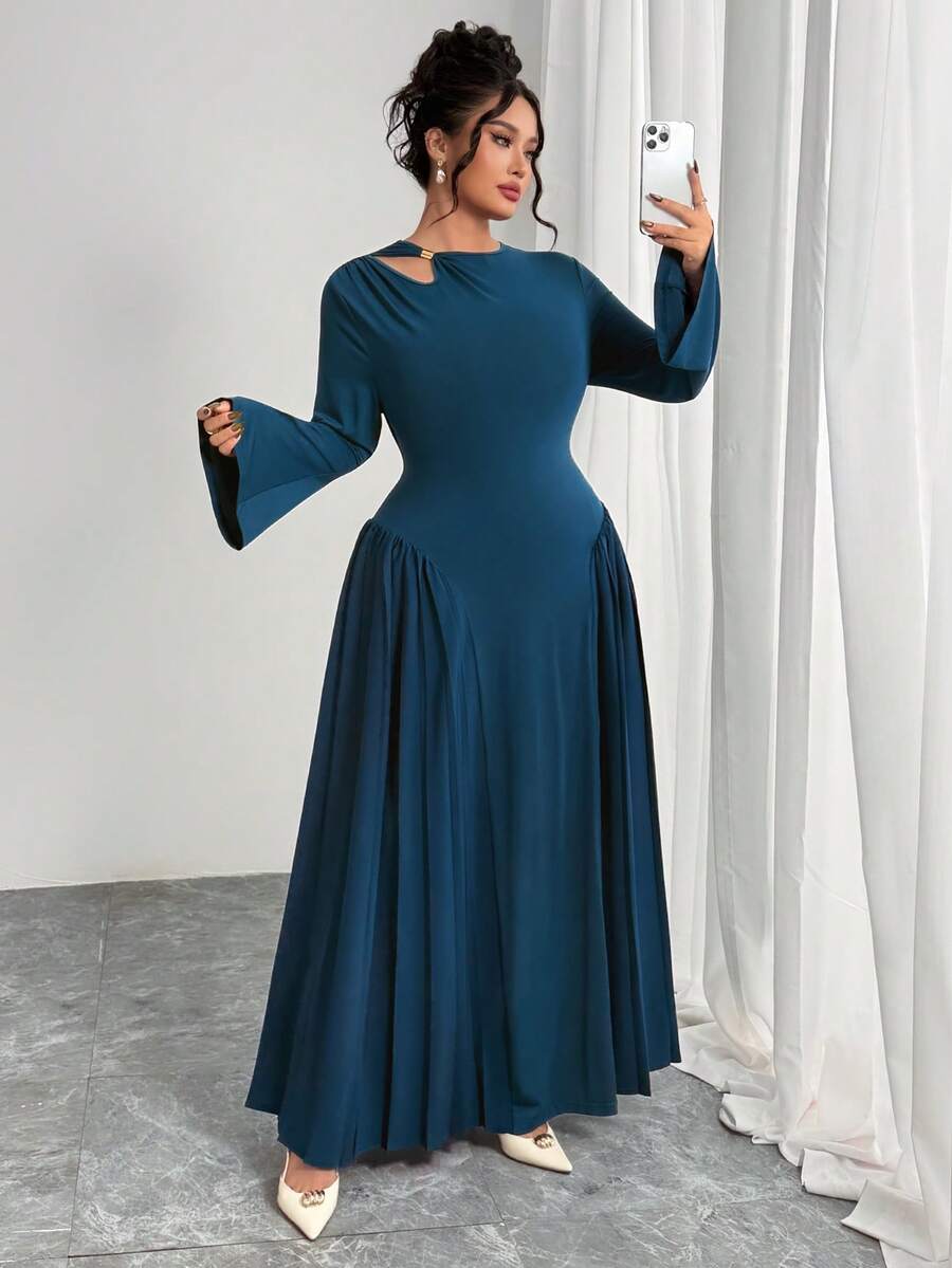 SHEIN Modelyn فستان أزرق أنيق بتصميم مفرغ وأكمام واسعة