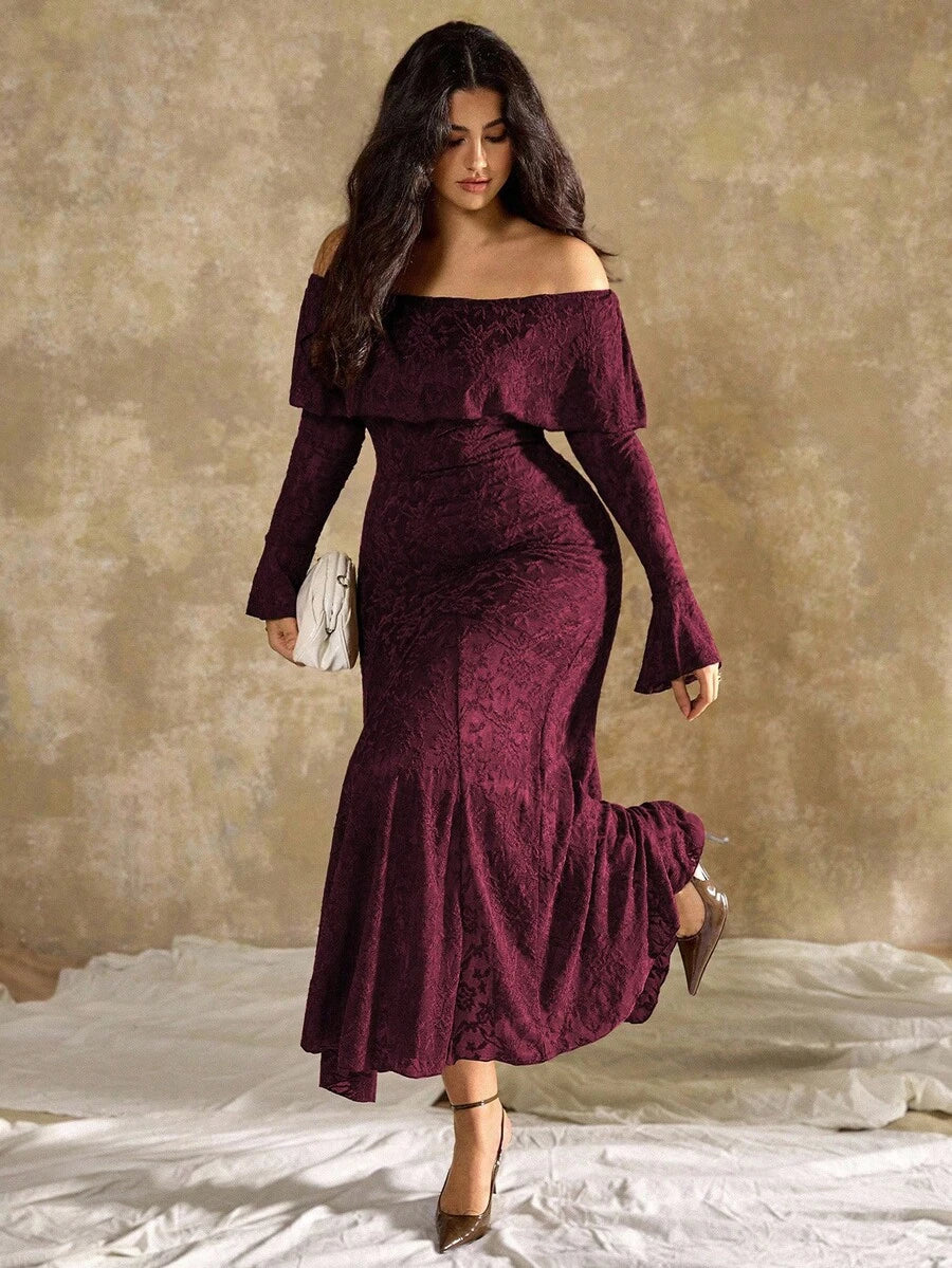 SHEIN Roveilla فستان للمقاسات الكبيرة بطبعة زهور مكشوف الكتف بأكمام طويلة