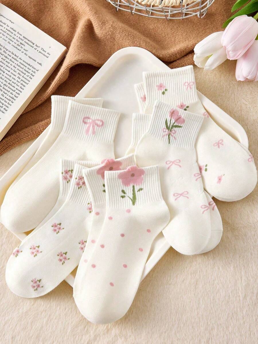 SHEIN طقم 5 أزواج جوارب بطراز لوليتا مزينة بنقاط وزهور