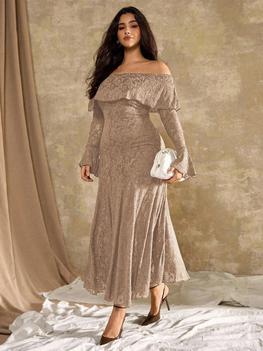 SHEIN Roveilla فستان للمقاسات الكبيرة بطبعة زهور وذيل سمكة بأسلوب فرنسي