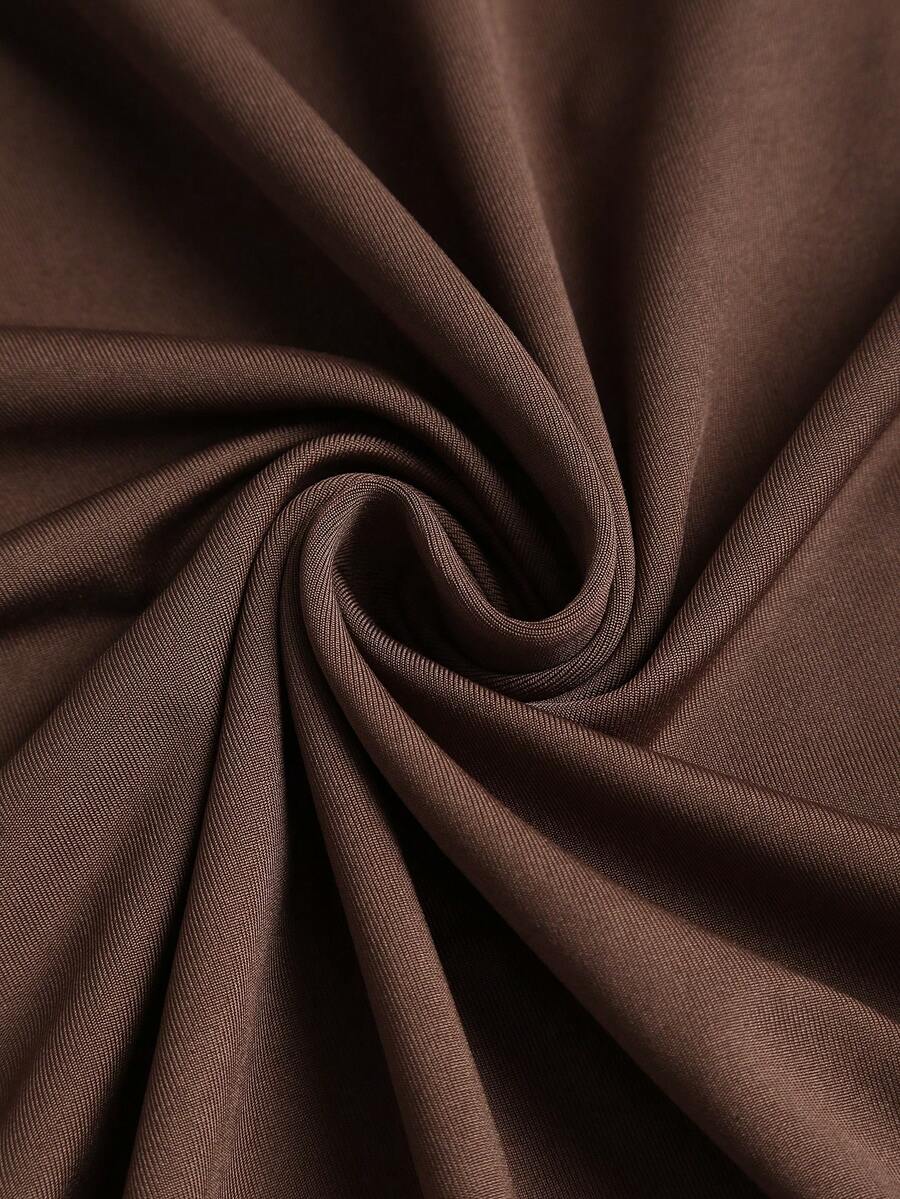 SHEIN Sweetra فستان طويل بظهر مكشوف وربطة عنق وسلسلة زخرفية