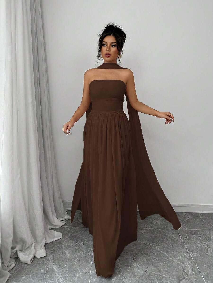 SHEIN Elenzga فستان ماكسي بدون أكمام بتفاصيل منقوشة وكتف مكشوف