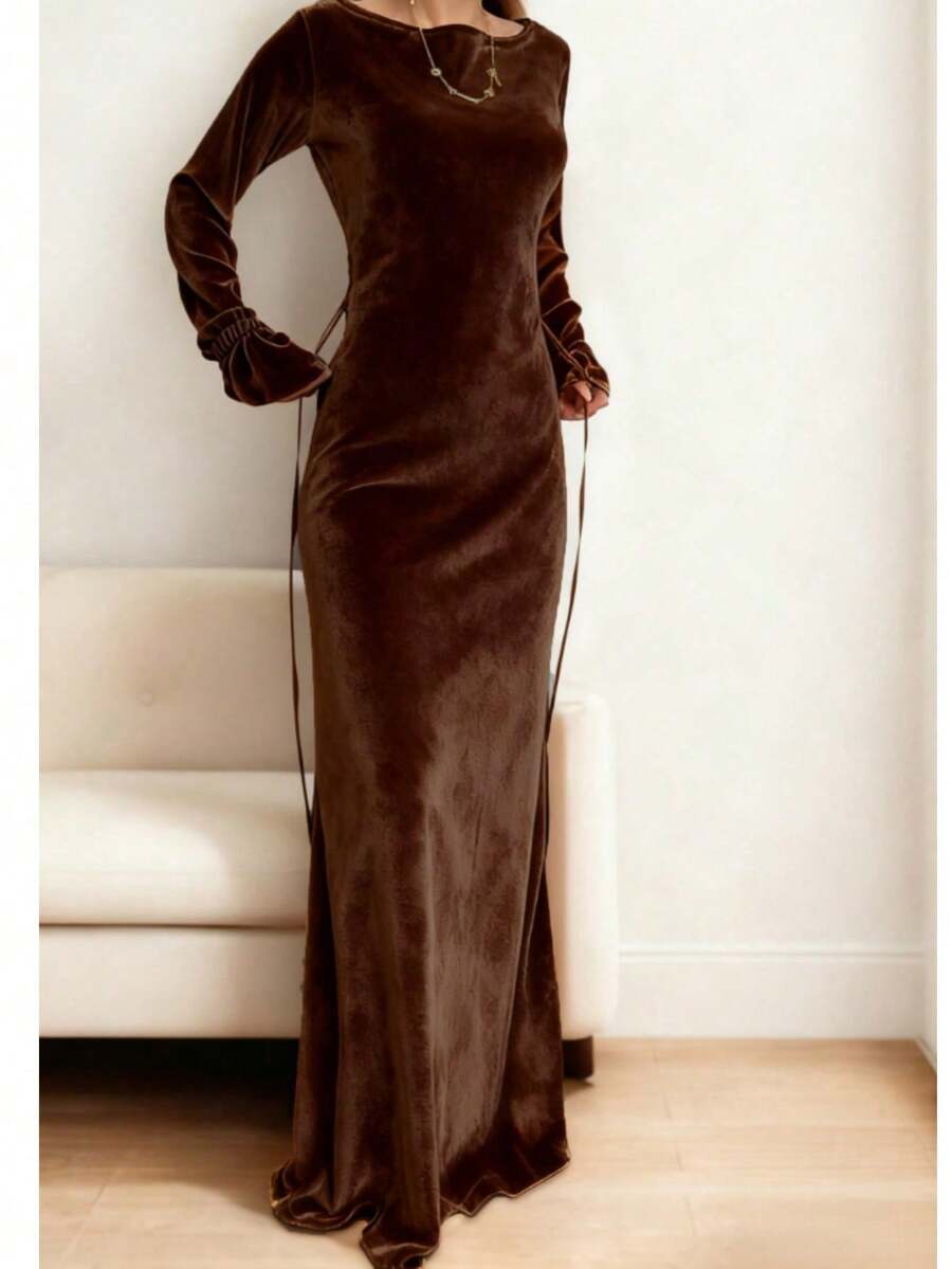 SHEIN فستان بني طويل الأكمام مخمل
