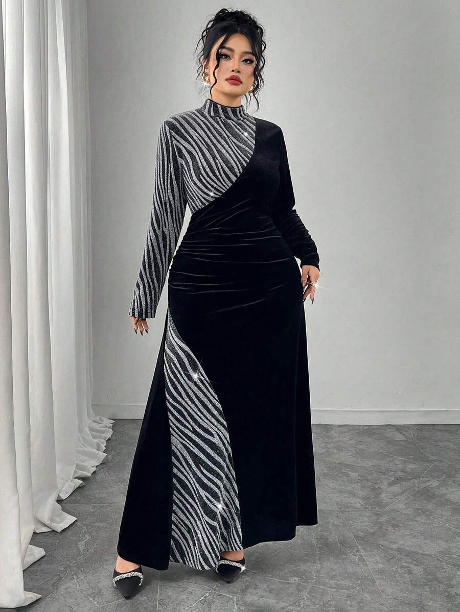 SHEIN Modelyn فستان أسود مخمل بياقة عالية للمقاسات الكبيرة