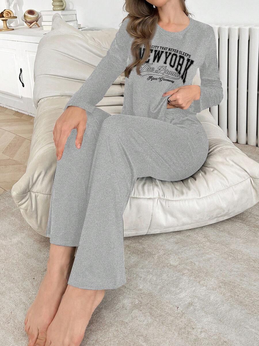 SHEIN طقم بيجامة رمادي كم طويل وبنطال فضفاض مطبوع