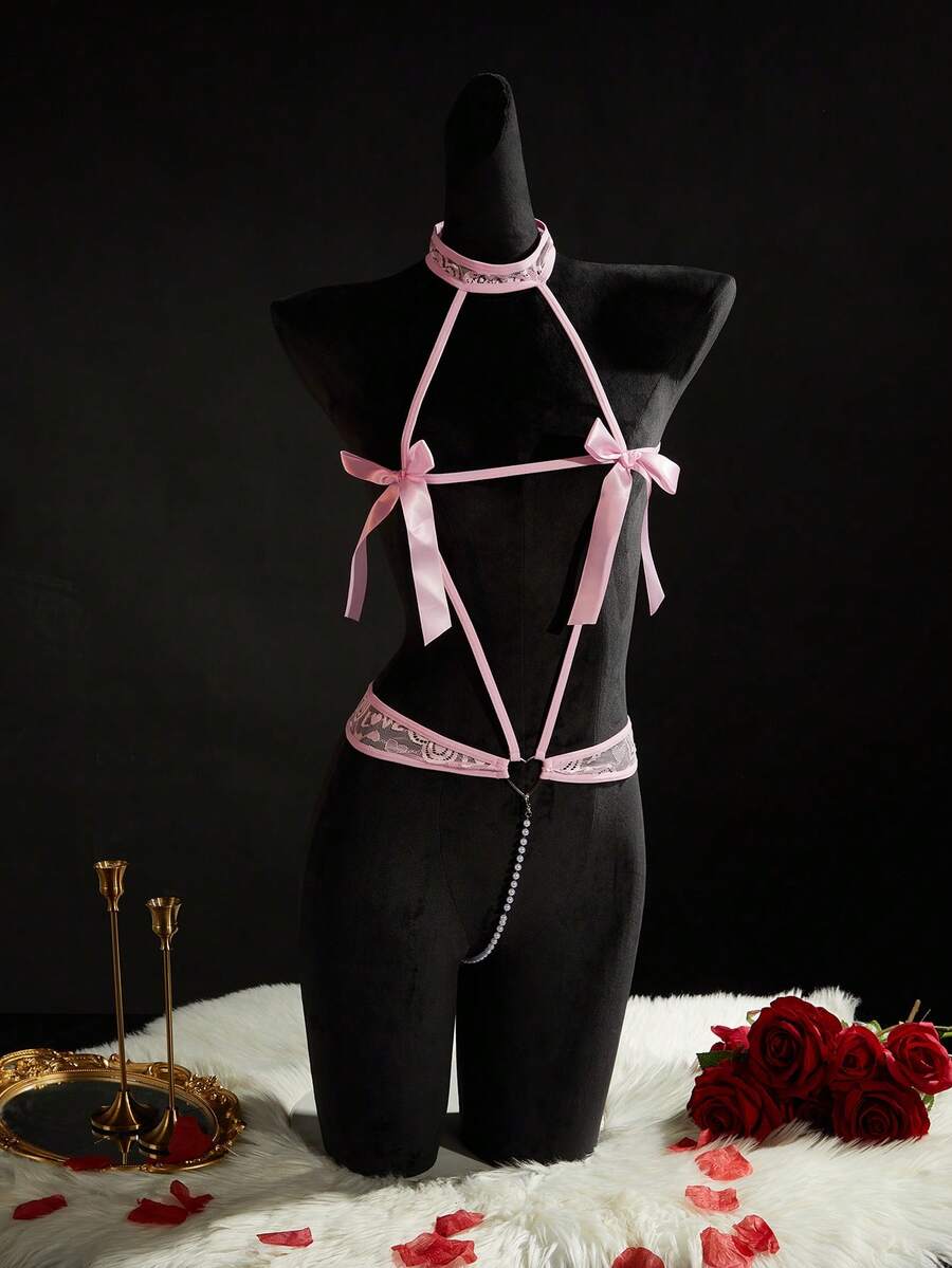 SHEIN SpicyHot قلادة شؤيط رقبة من الدانتيل وخرز بوديسوت جسم نسائي