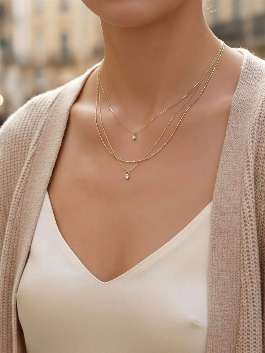 SHEIN قلادة زركونيا مكعبة ذهبية أنيقة