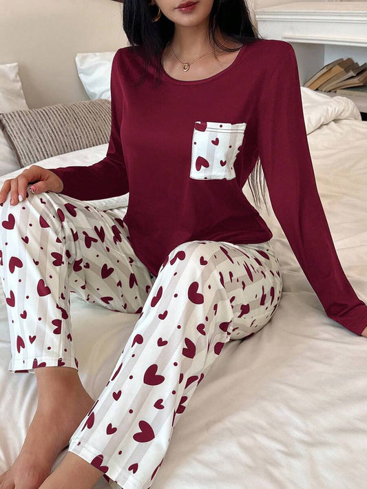 SHEIN طقم بيجامة بأكمام طويلة وطبعة قلوب