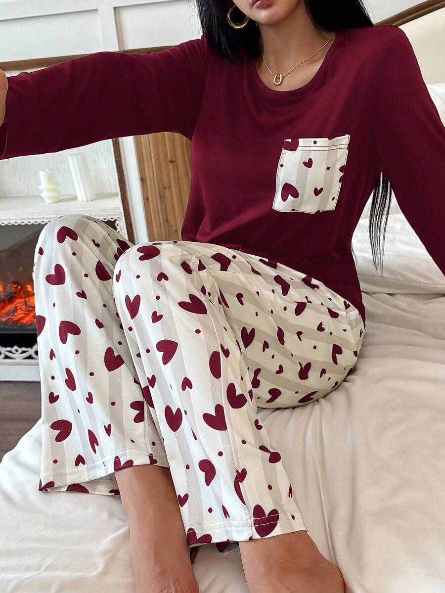 SHEIN طقم بيجامة بأكمام طويلة وطبعة قلوب
