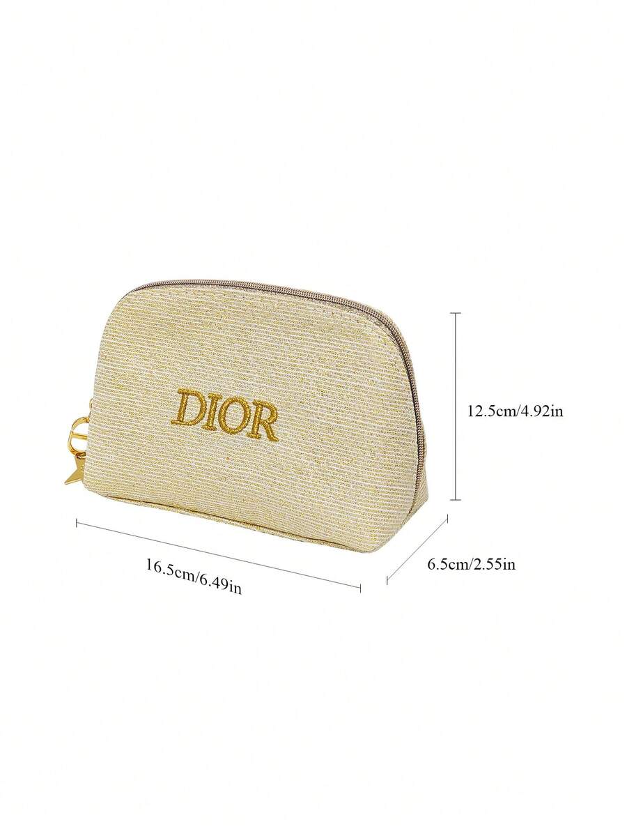 Dior حقيبة مكياج ذهبية بقماش فاخر وشعار ذهبي