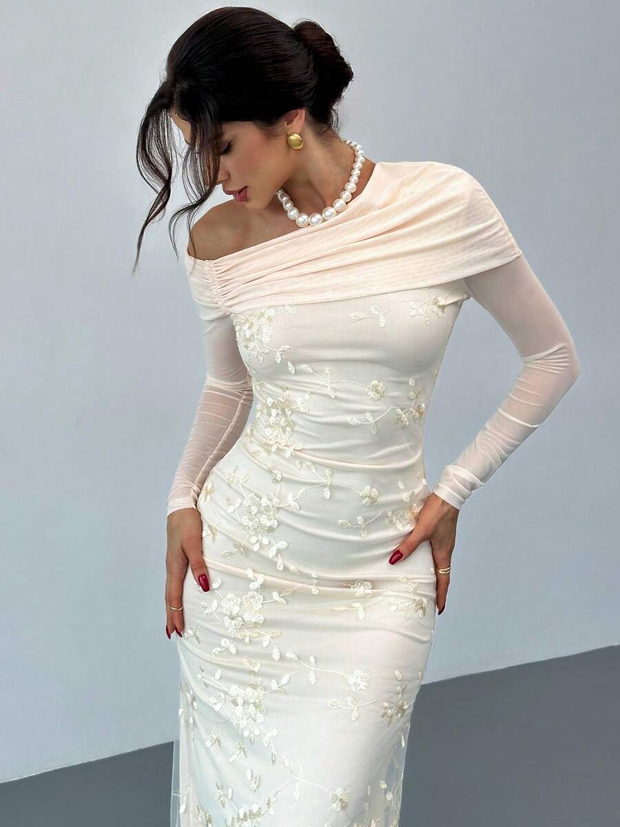 SHEIN Scot Louie Firerie فستان ضيق مطرز بشبك بأكمام طويلة