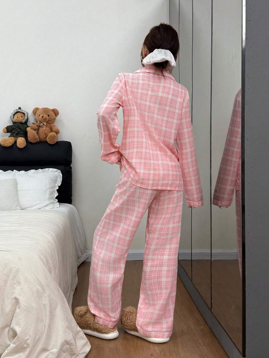 SHEIN طقم بيجامة وردي بياقة مقلمة باللون الوردي وبنطلون