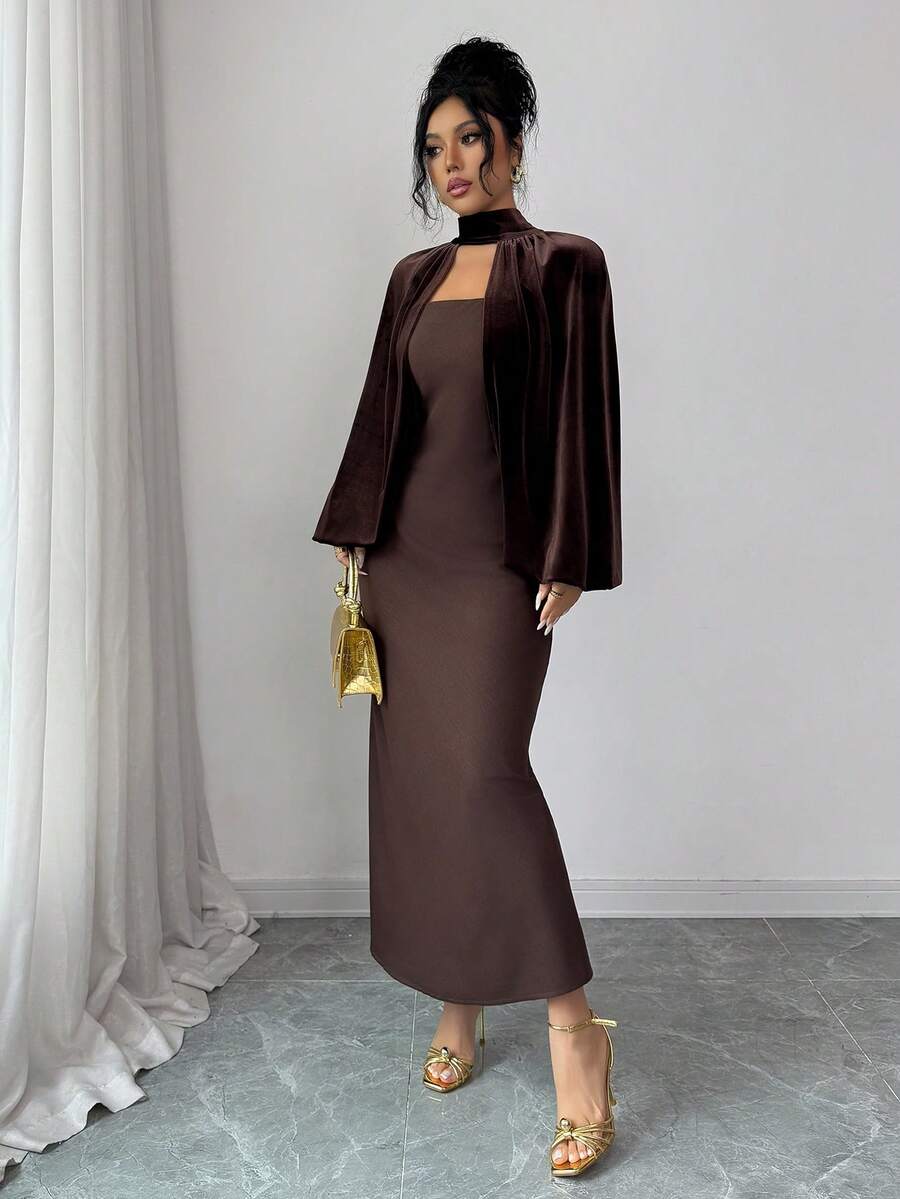 SHEIN Elenzya فستان مخملي بياقة عالية وظهر مفتوح وأكمام خفافيش