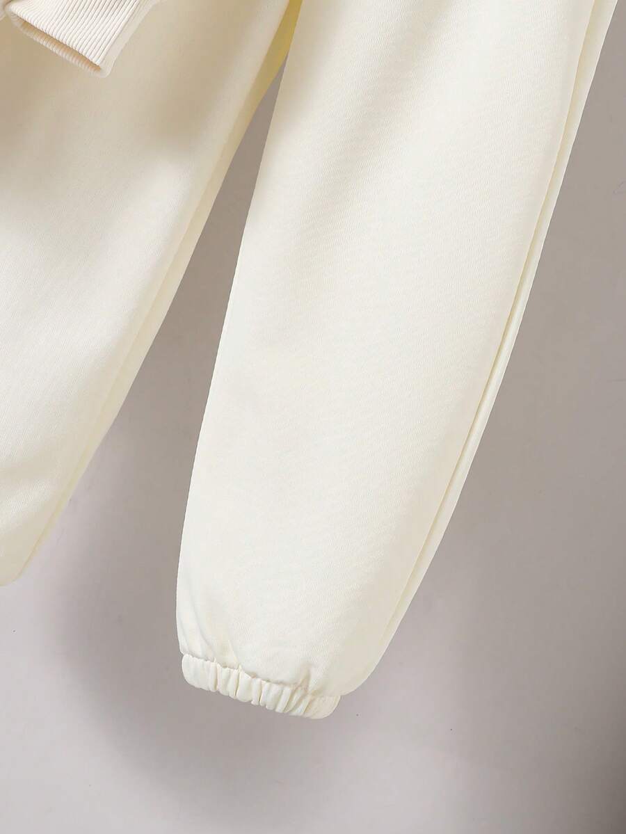 SHEIN Genkimix Kids طقم أولاد قطعتين بلوزة كرو وبنطلون جوجر مع وشاح