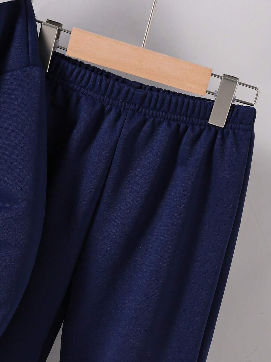SHEIN Genkimix Kids طقم أولاد بلوزة كاجوال بأكمام طويلة وبنطلون جوجر مع وشاح