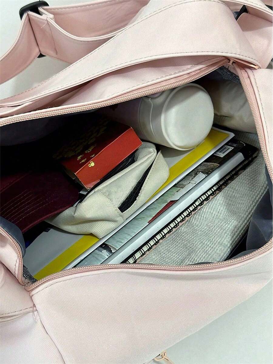 SHEIN حقيبة رياضية أنيقة واسعة بسحاب وأشرطة كتف