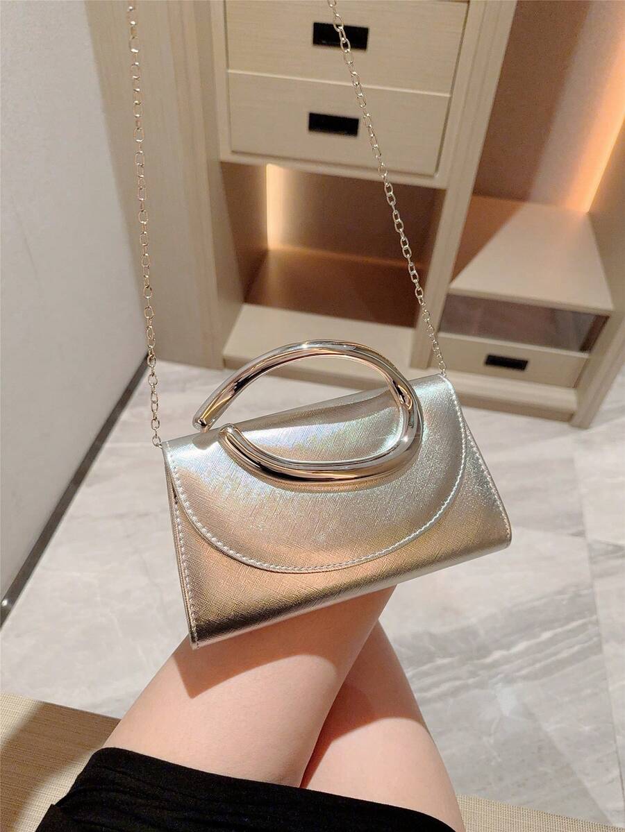 SHEIN حقيبة صغيرة أنيقة مزينة بشريط معدني لامع مع سلسلة