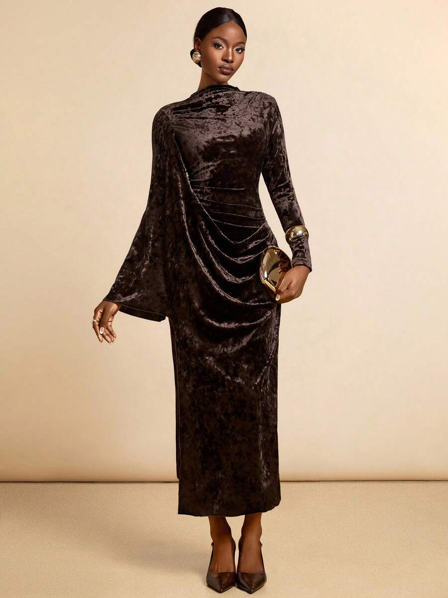 SHEIN Veneréa فستان مخمل بياقة عالية وأكمام دولمان غير متماثلة