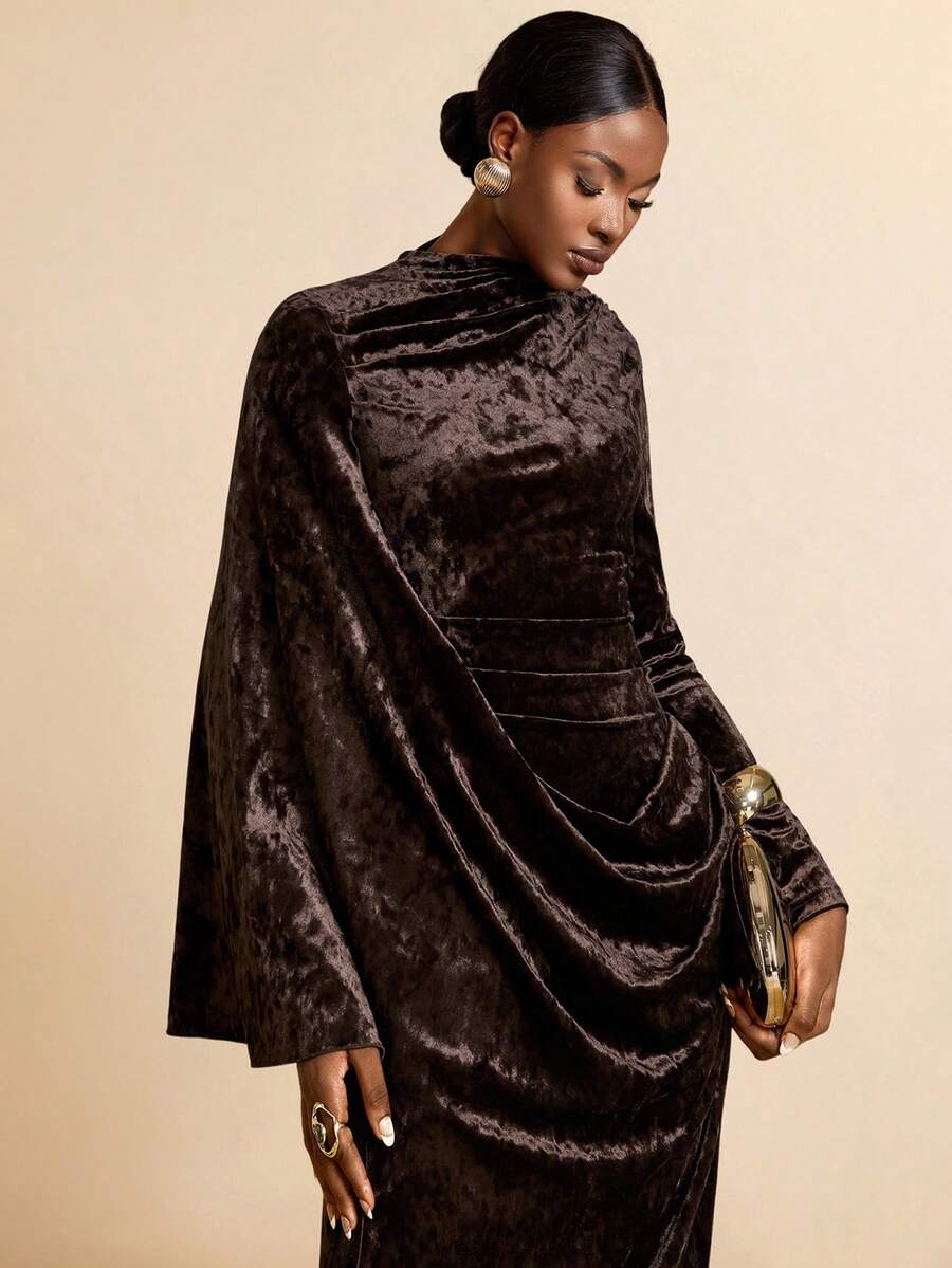 SHEIN Veneréa فستان مخمل بياقة عالية وأكمام دولمان غير متماثلة