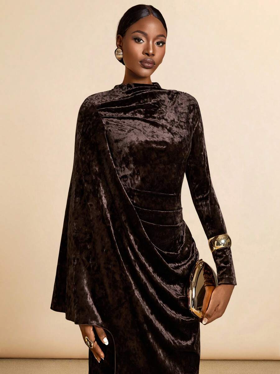 SHEIN Veneréa فستان مخمل بياقة عالية وأكمام دولمان غير متماثلة