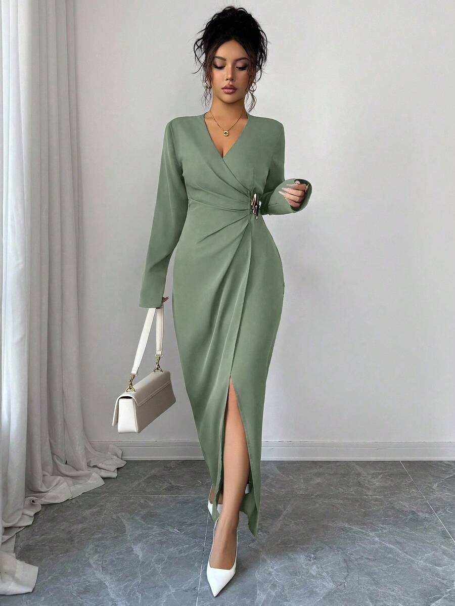 SHEIN Elenzga فستان اخضر بتصميم متقاطع وأكمام طويلة وشق