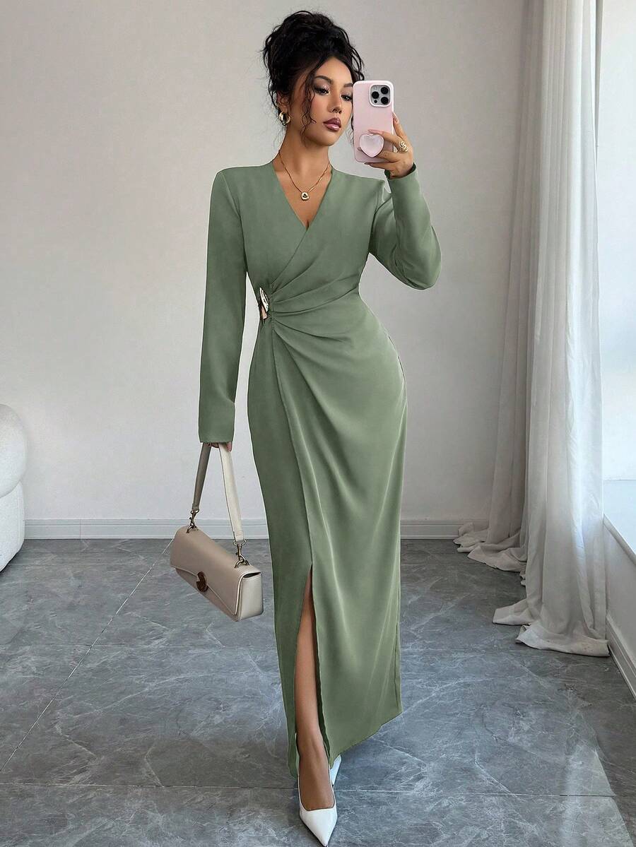 SHEIN Elenzga فستان اخضر بتصميم متقاطع وأكمام طويلة وشق