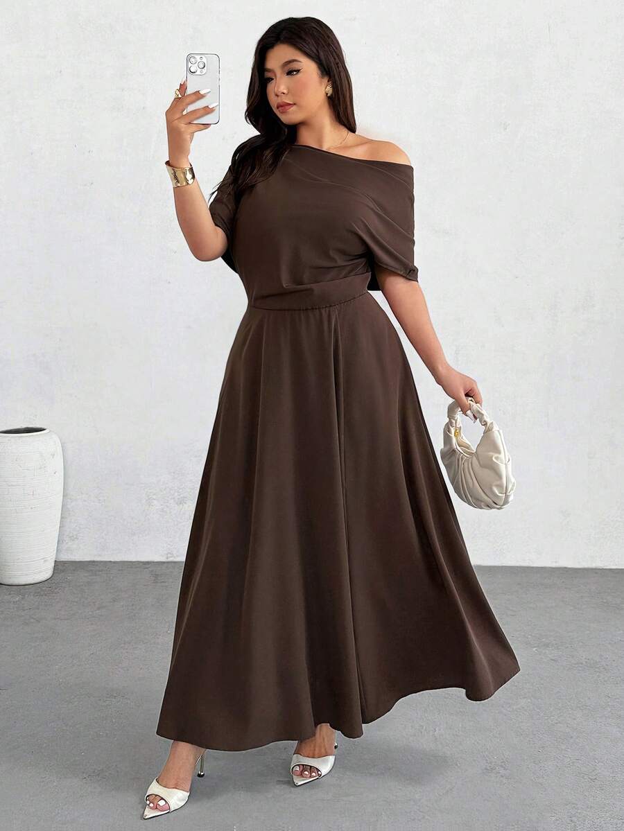 SHEIN Firerie فستان للمقاسات كبيرة برقبة غير متماثلة وخصر مربوط